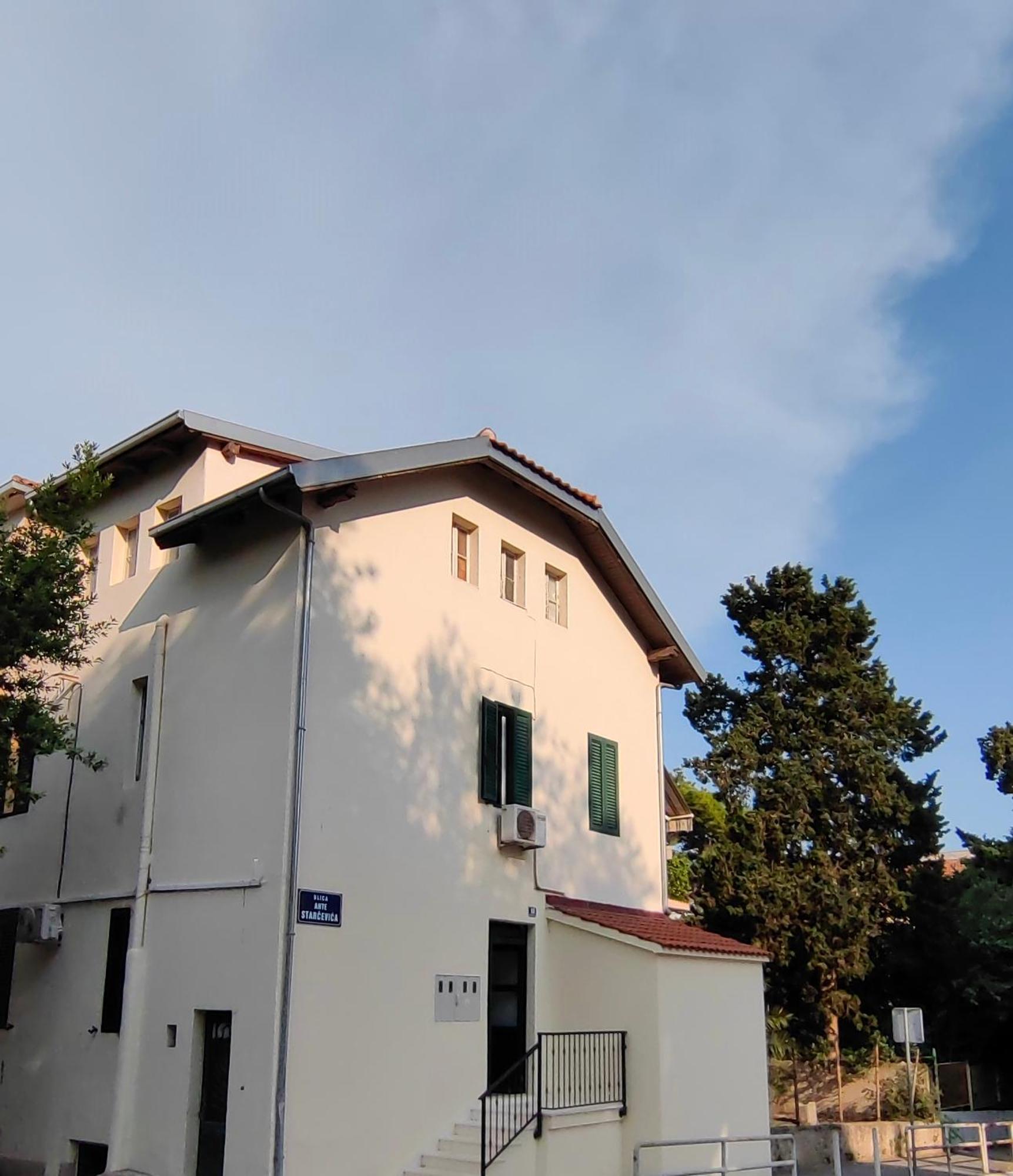 Relax And Enjoy Apartments Split Exteriör bild