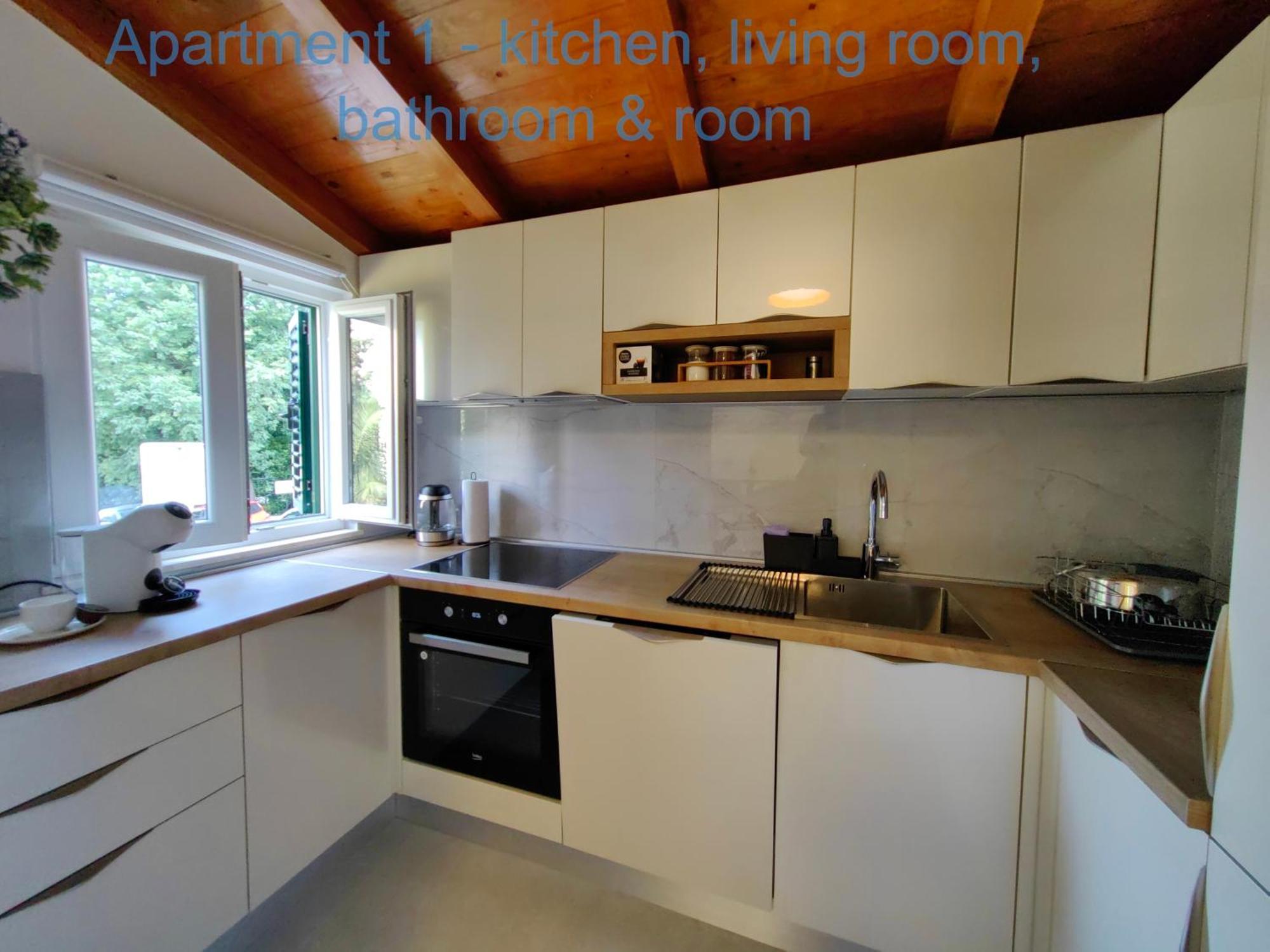 Relax And Enjoy Apartments Split Exteriör bild