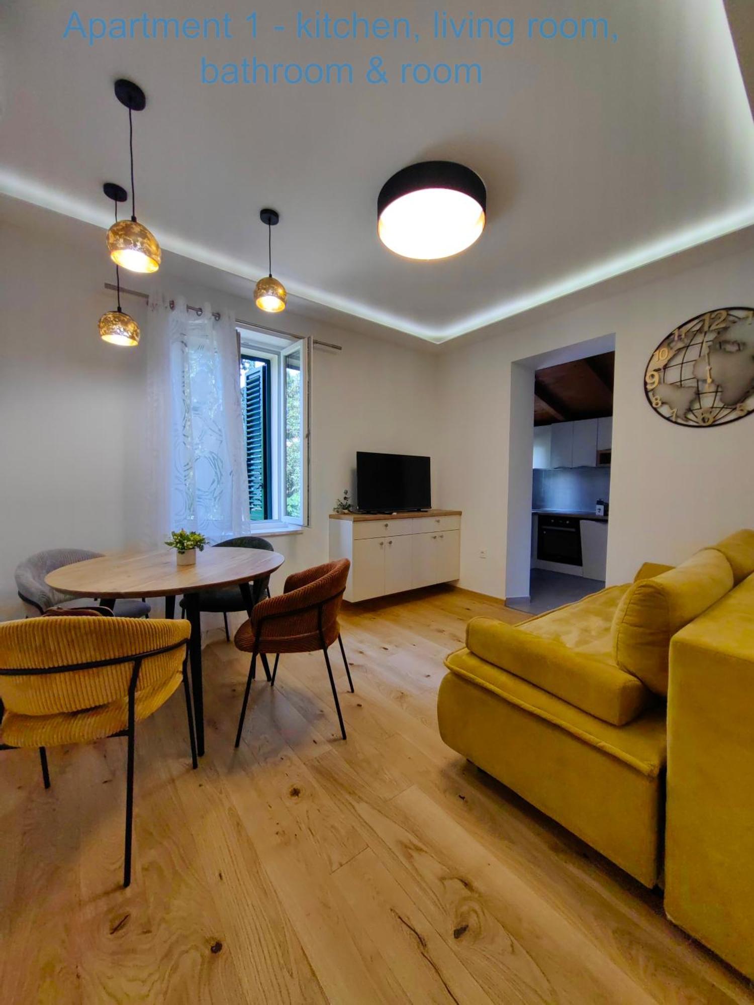 Relax And Enjoy Apartments Split Exteriör bild