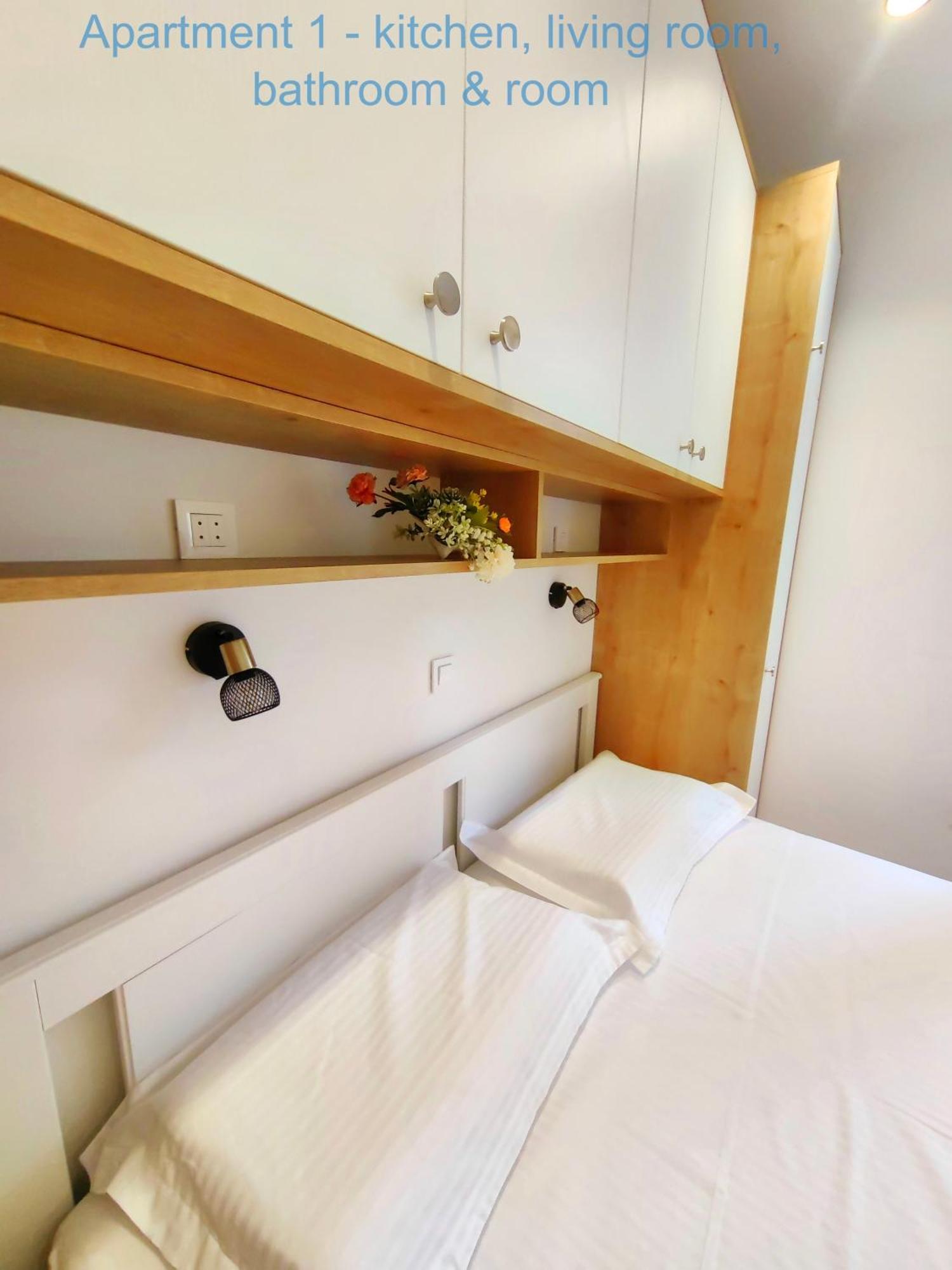 Relax And Enjoy Apartments Split Exteriör bild