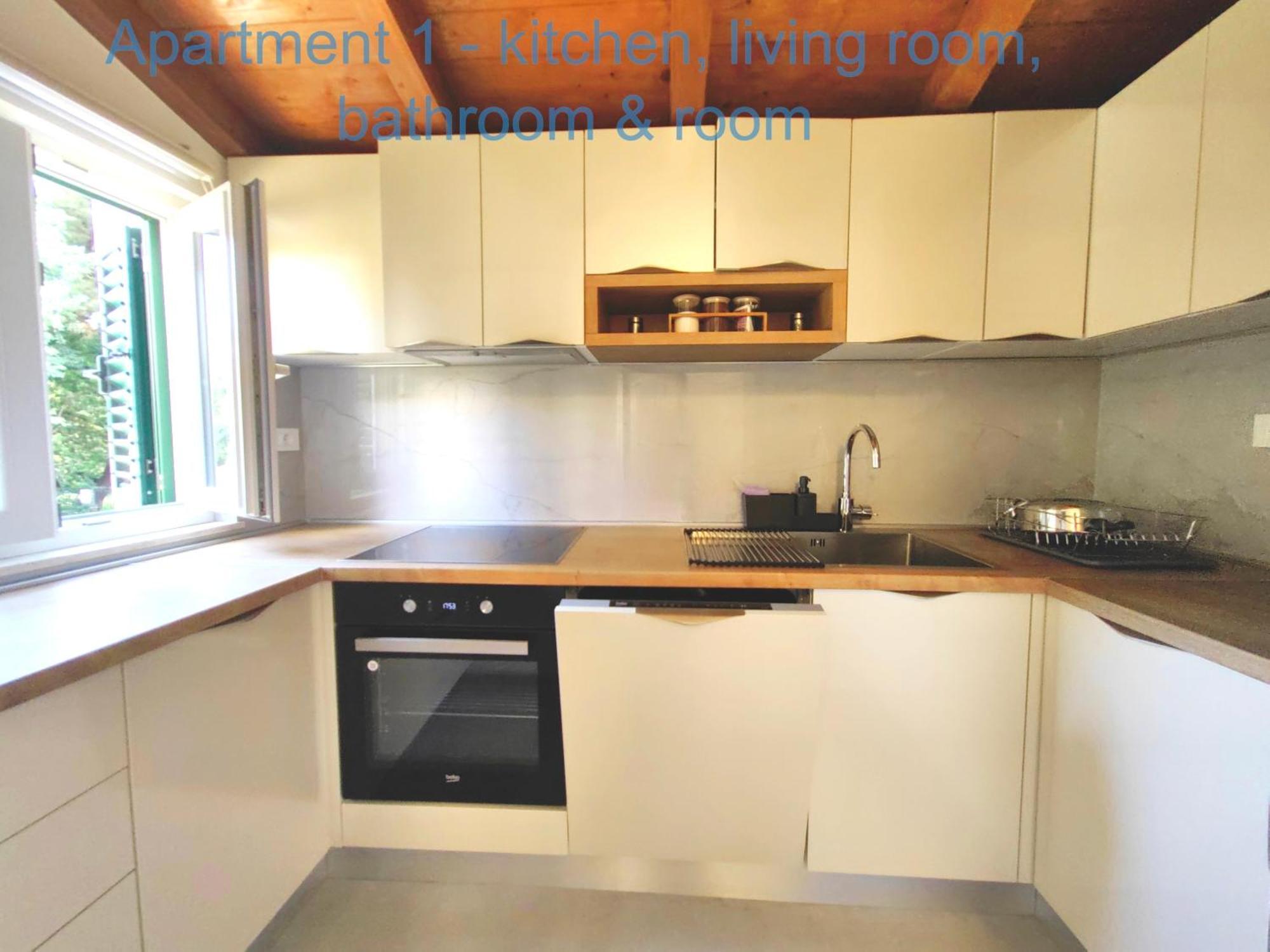 Relax And Enjoy Apartments Split Exteriör bild